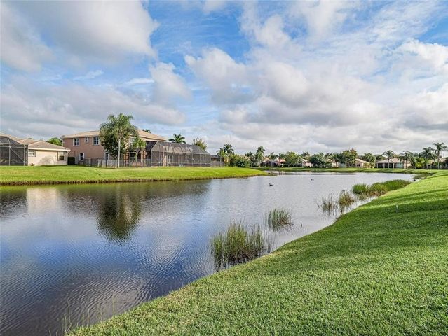 2082 Grey Falcon Circle SW, Vero Beach, FL 32962