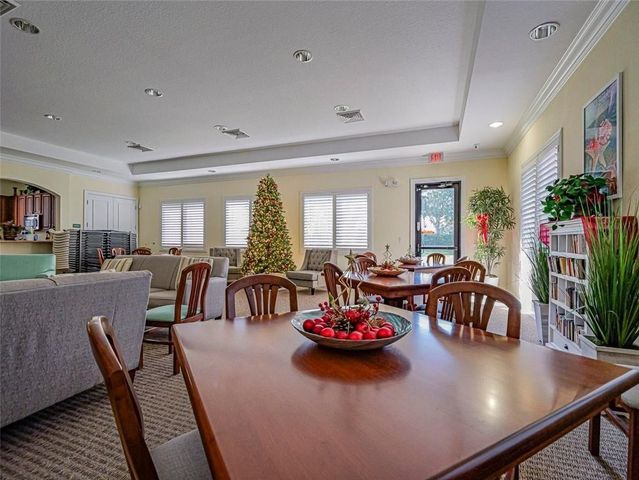 2082 Grey Falcon Circle SW, Vero Beach, FL 32962