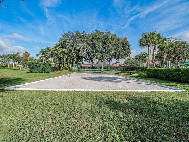 2082 Grey Falcon Circle SW, Vero Beach, FL 32962