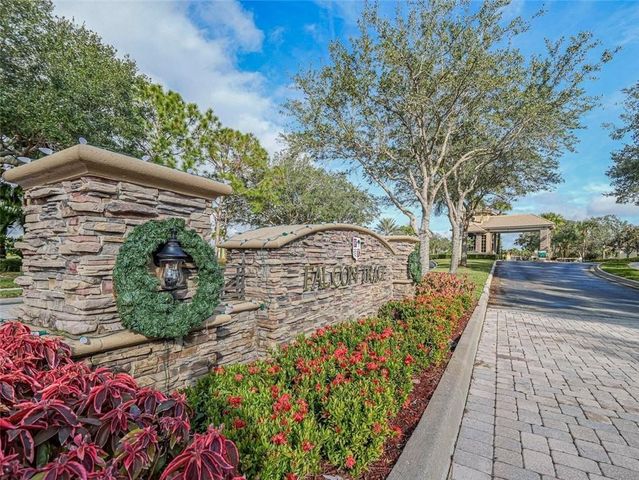 2082 Grey Falcon Circle SW, Vero Beach, FL 32962