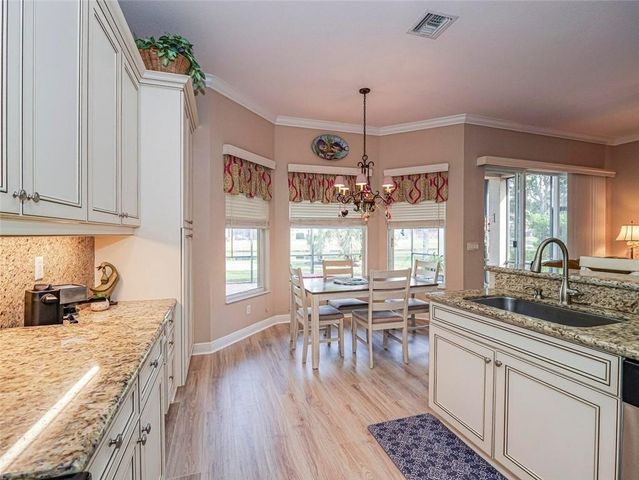 2082 Grey Falcon Circle SW, Vero Beach, FL 32962