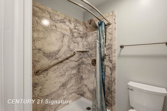 719 Kennely Road E-78, Saginaw, MI 48609