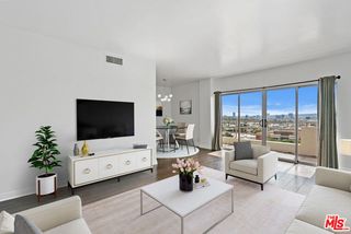 1131 Alta Loma Road 305, West Hollywood, CA 90069