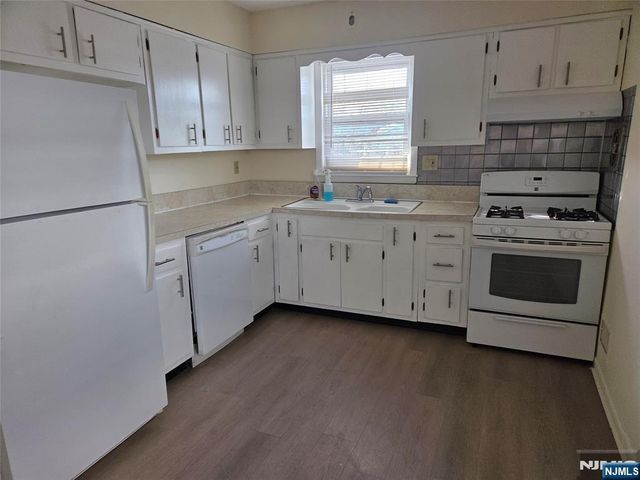 22 Bernice Place, Lodi, NJ 07644