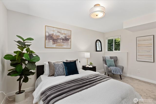 6018 152nd Avenue NE, Redmond, WA 98052