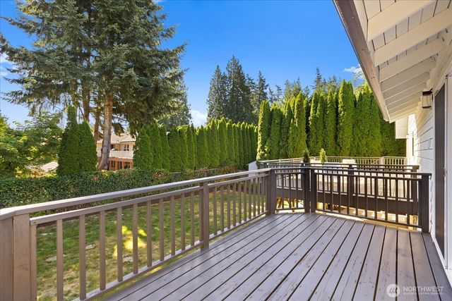 6018 152nd Avenue NE, Redmond, WA 98052