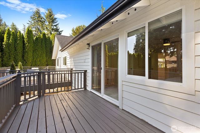 6018 152nd Avenue NE, Redmond, WA 98052