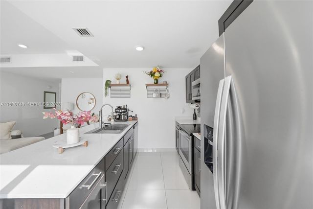 25948 SW 139th Court, Homestead, FL 33032