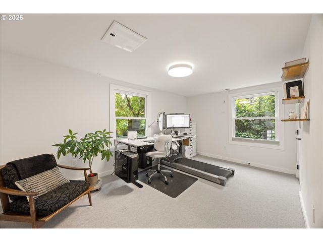 752 LAKE FOREST Dr, Lake Oswego, OR 97034