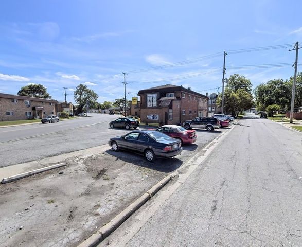 4300 Amelia Avenue, Lyons, IL 60534