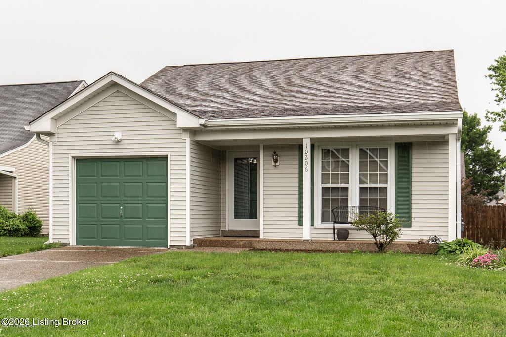 10206 Brownhurst Ct, Louisville, KY 40241