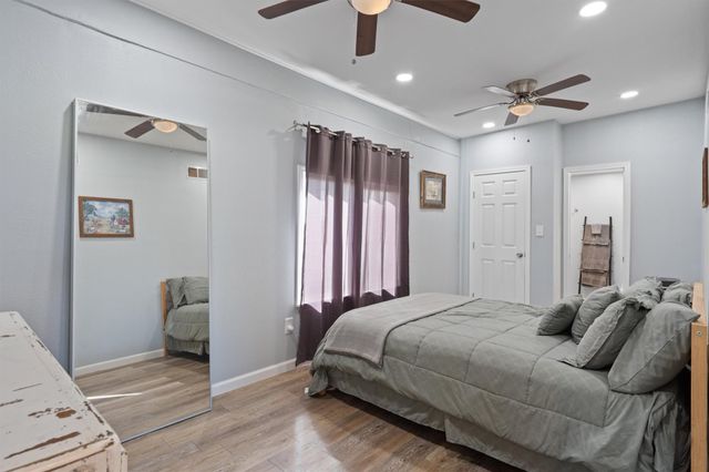 1102 Beech ST, Taylor, TX 76574