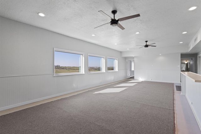 1102 Beech ST, Taylor, TX 76574