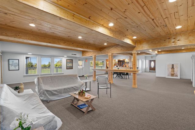 1102 Beech ST, Taylor, TX 76574