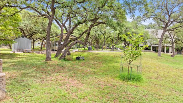 200 Rim RD, Wimberley, TX 78676
