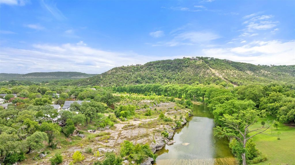 200 Rim RD, Wimberley, TX 78676