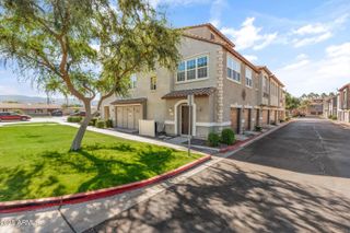 2277 E Huntington Drive, Phoenix, AZ 85040