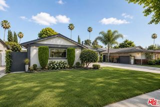 6626 Burnet Avenue, Van Nuys (los Angeles), CA 91405