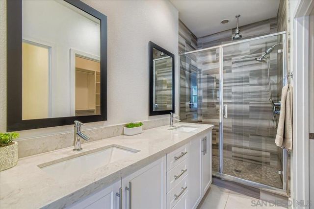 2624 Aperture Cir, San Diego, CA 92108