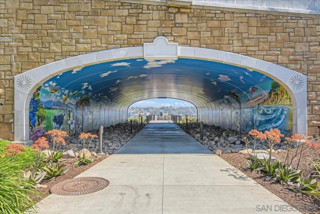 2624 Aperture Cir, San Diego, CA 92108