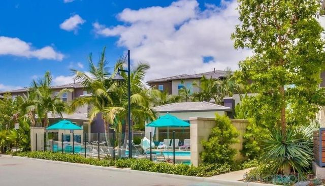 2624 Aperture Cir, San Diego, CA 92108