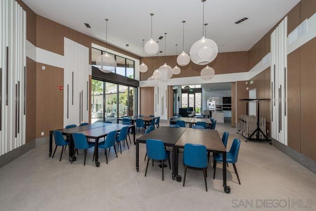 2624 Aperture Cir, San Diego, CA 92108