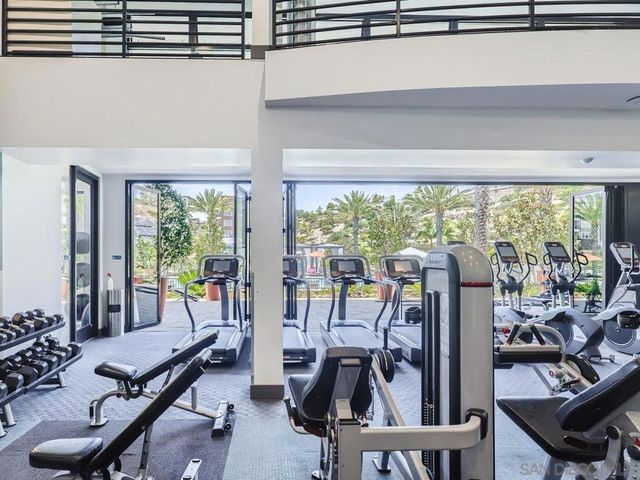 2624 Aperture Cir, San Diego, CA 92108