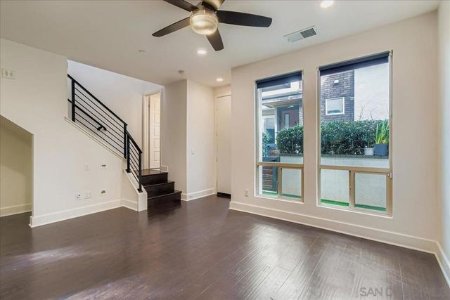 2624 Aperture Cir, San Diego, CA 92108