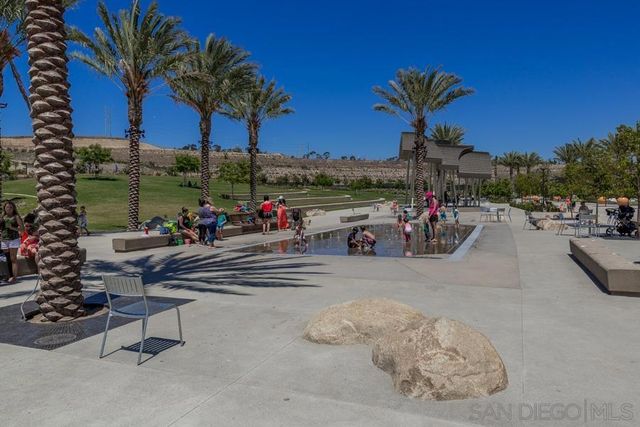 2624 Aperture Cir, San Diego, CA 92108