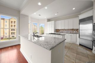 998 Stanford Ave #303, Baton Rouge, LA 70808