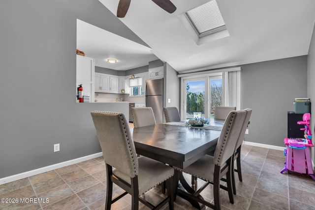 11 Glen Avenue, Old Bridge, NJ 08857