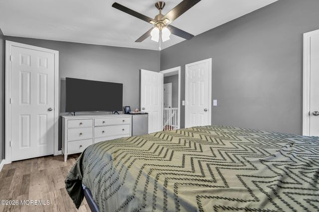 11 Glen Avenue, Old Bridge, NJ 08857