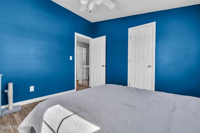 11 Glen Avenue, Old Bridge, NJ 08857