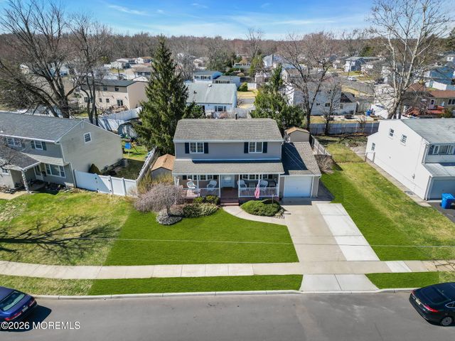 11 Glen Avenue, Old Bridge, NJ 08857