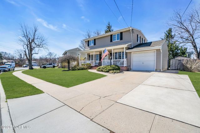 11 Glen Avenue, Old Bridge, NJ 08857