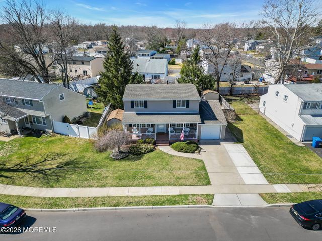 11 Glen Avenue, Old Bridge, NJ 08857