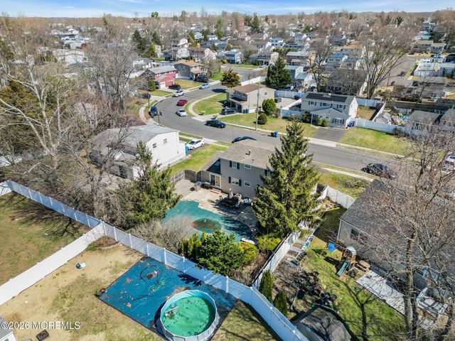 11 Glen Avenue, Old Bridge, NJ 08857