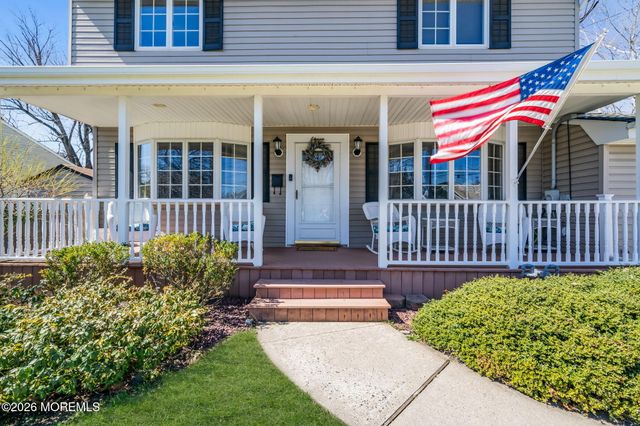 11 Glen Avenue, Old Bridge, NJ 08857