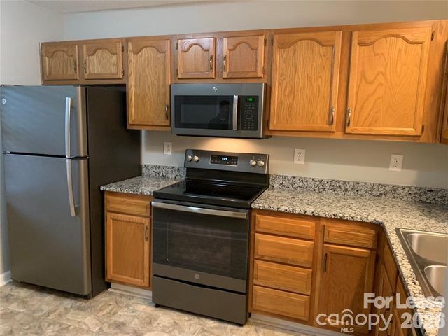 11168 Whitlock Crossing Court, Charlotte, NC 28273
