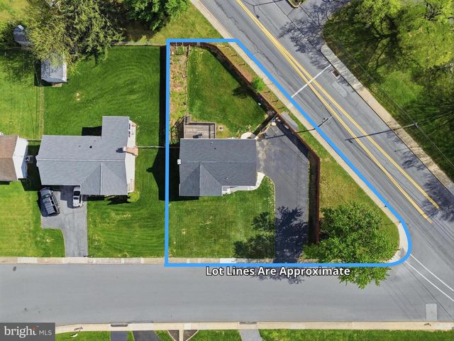604 D ST, Carlisle, PA 17013