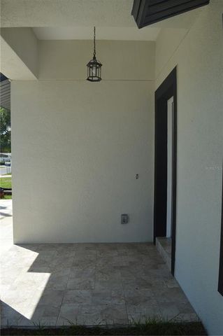 3917 W ROBSON STREET, Tampa, FL 33614