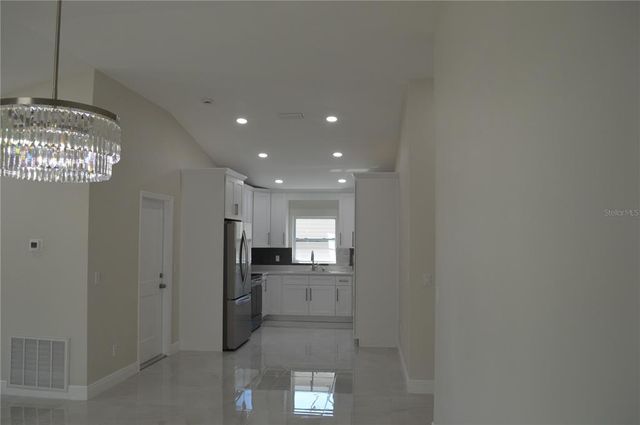 3917 W ROBSON STREET, Tampa, FL 33614