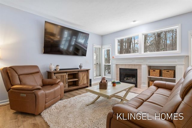 328 Boulder Drive, Norton Shores, MI 49441