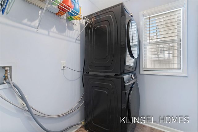 328 Boulder Drive, Norton Shores, MI 49441