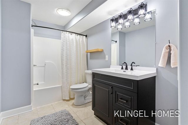 328 Boulder Drive, Norton Shores, MI 49441