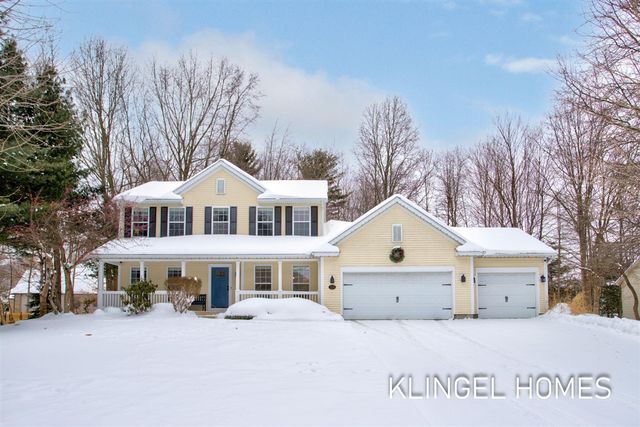 328 Boulder Drive, Norton Shores, MI 49441