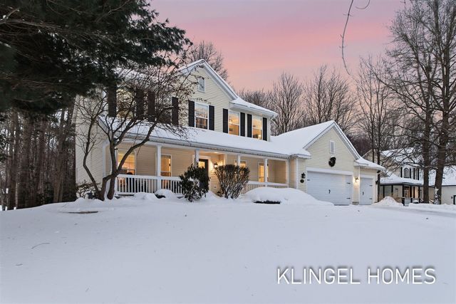 328 Boulder Drive, Norton Shores, MI 49441