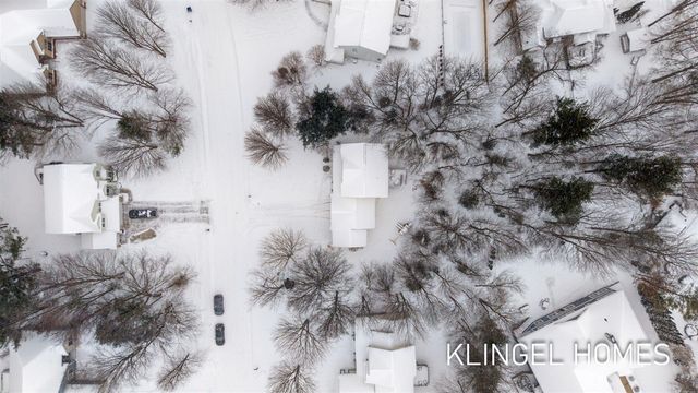 328 Boulder Drive, Norton Shores, MI 49441