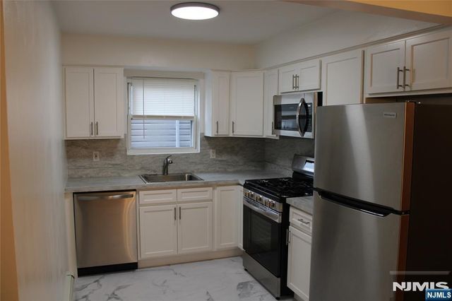 270 Kamena Street A Side 1st F, Fairview, NJ 07022