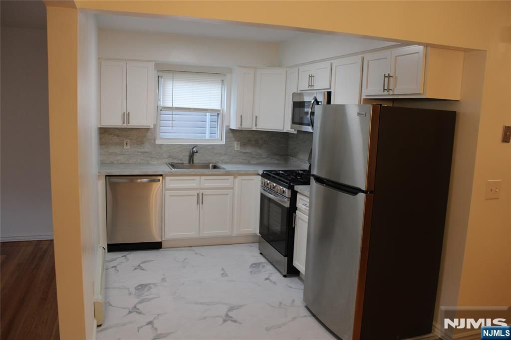 270 Kamena Street A Side 1st F, Fairview, NJ 07022